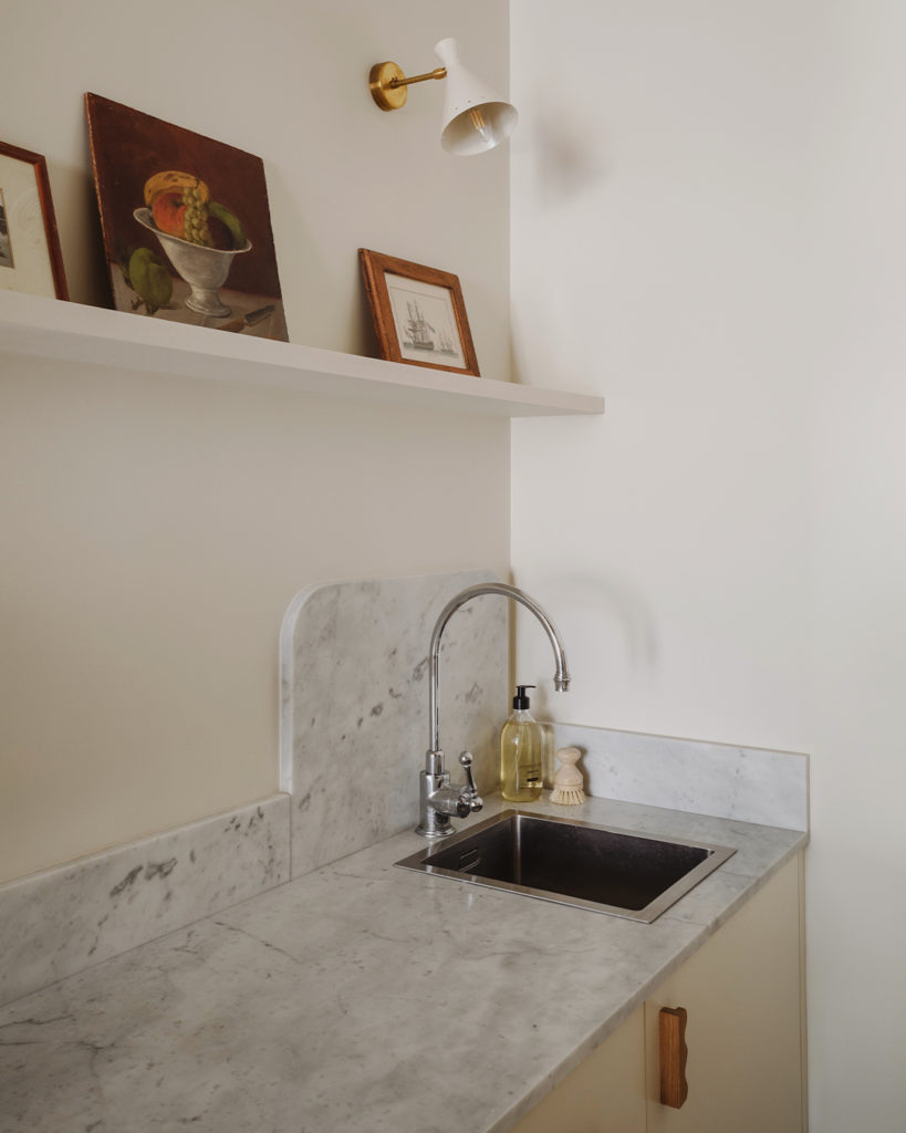 Kitchen featuring our single-hole lever mixer, Circé collection, in Polished Chrome finish
